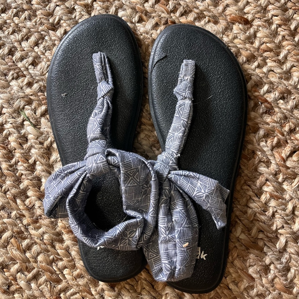 Sanuk sandals